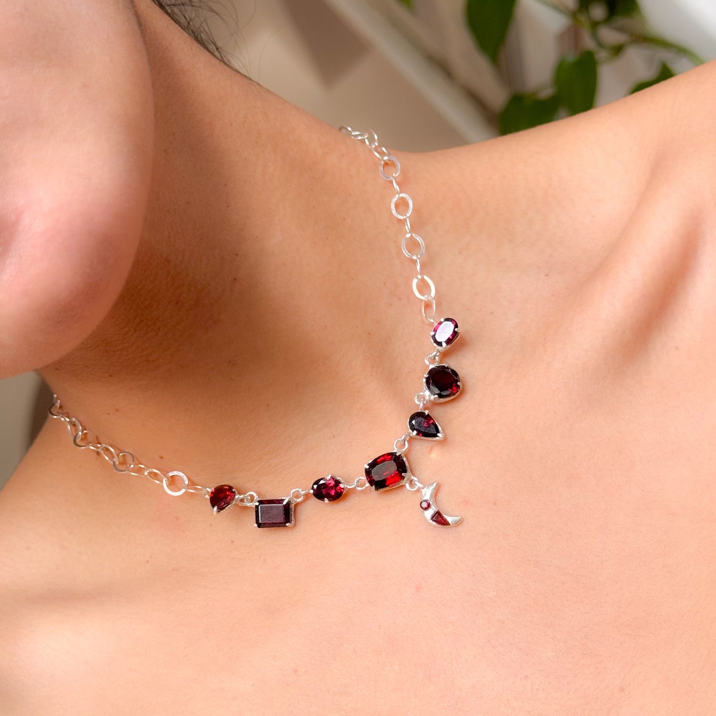 Resurgence. Necklace with garnet