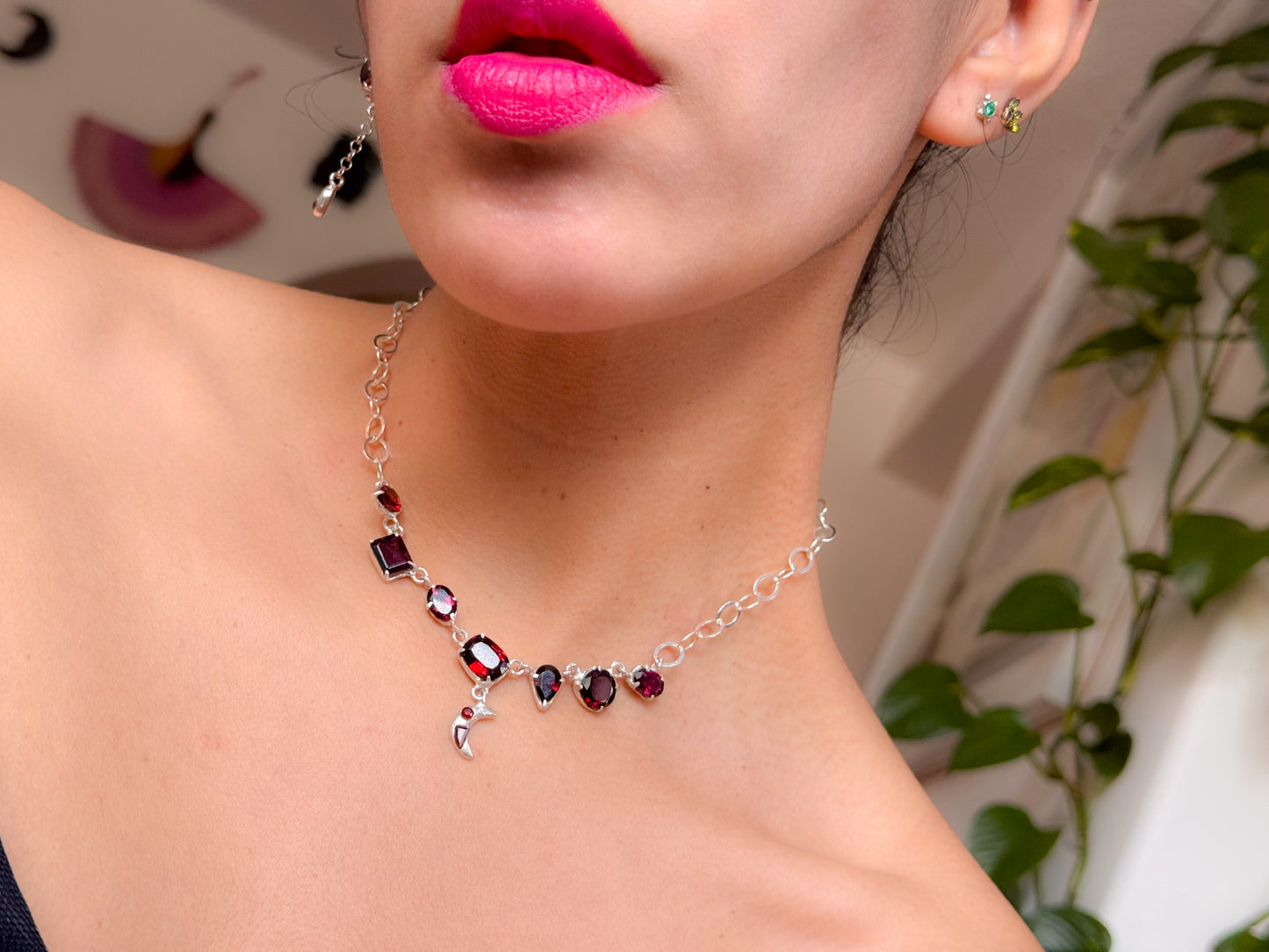 Resurgence. Necklace with garnet